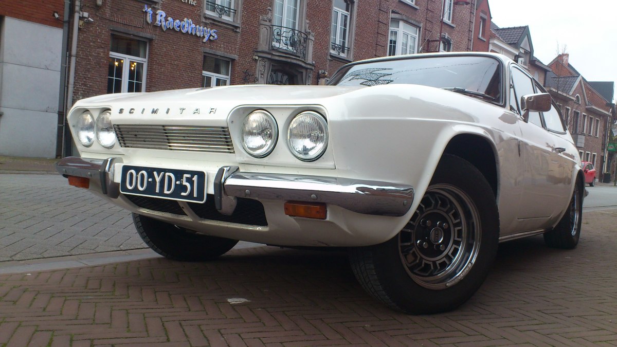 Reliant Scimitar GTE uit 1975