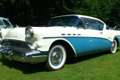 Buick Roadmaster Coupe uit 1957